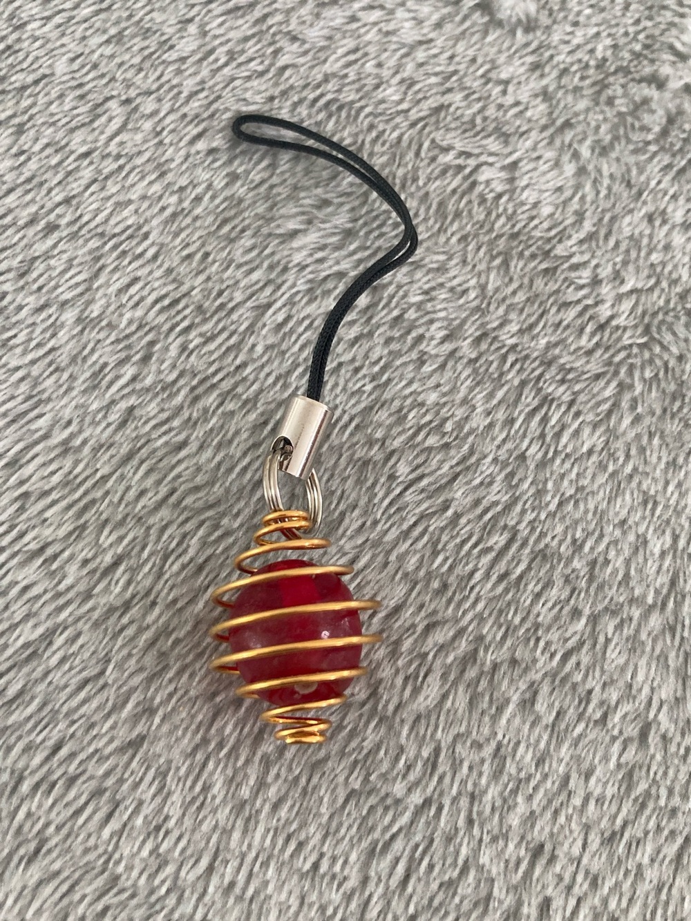 Car/cellphone/ipad/keychain red bead charm 2
